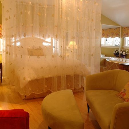 セントジョンズ Leaside Manor Bed & Breakfast エクステリア 写真