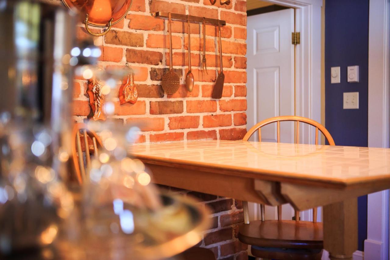セントジョンズ Leaside Manor Bed & Breakfast エクステリア 写真
