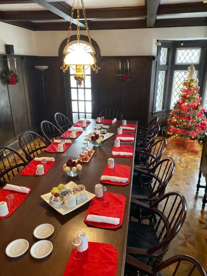 セントジョンズ Leaside Manor Bed & Breakfast エクステリア 写真