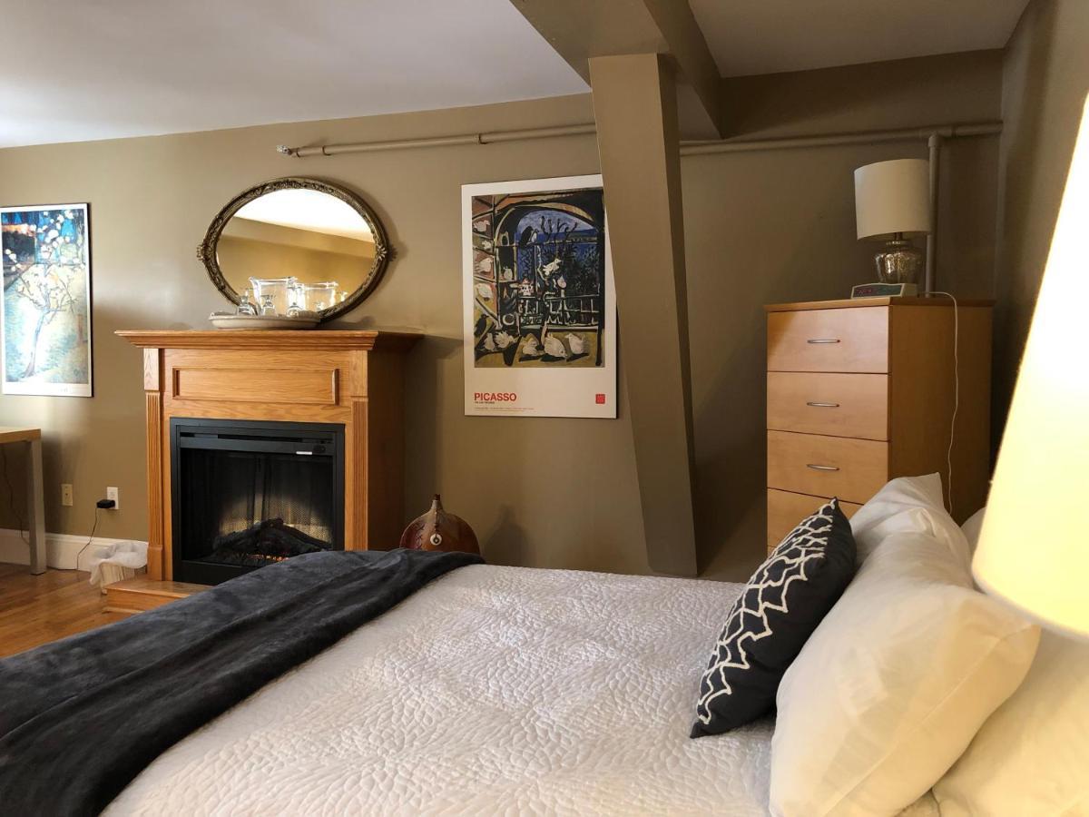 セントジョンズ Leaside Manor Bed & Breakfast エクステリア 写真