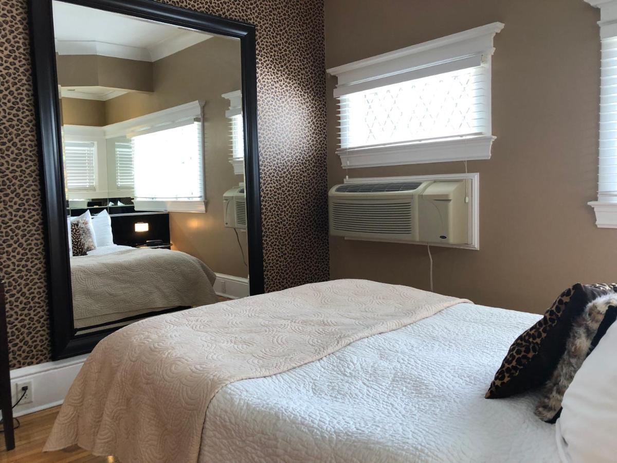 セントジョンズ Leaside Manor Bed & Breakfast エクステリア 写真