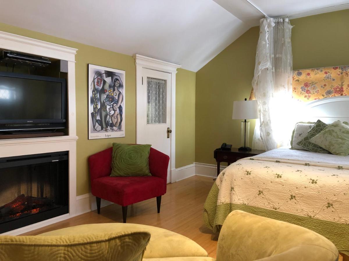 セントジョンズ Leaside Manor Bed & Breakfast エクステリア 写真