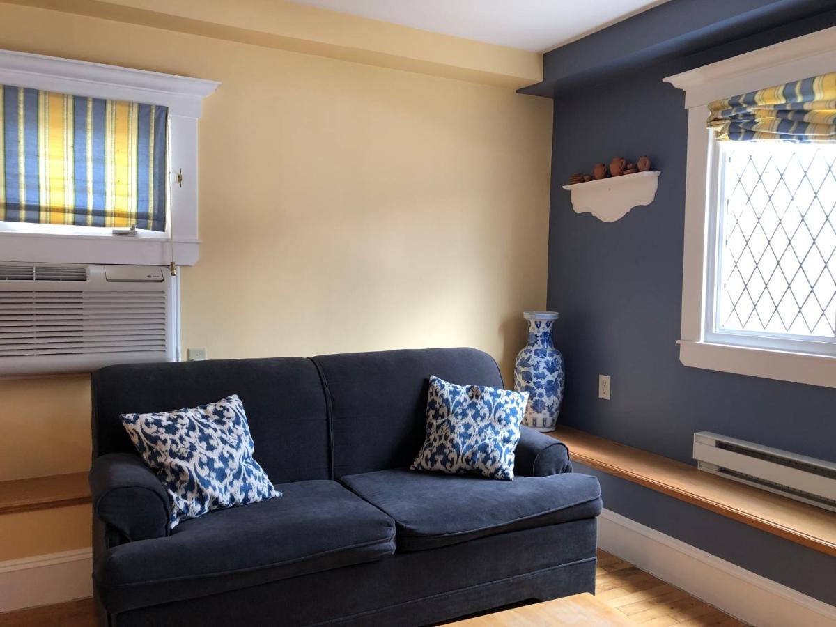 セントジョンズ Leaside Manor Bed & Breakfast エクステリア 写真