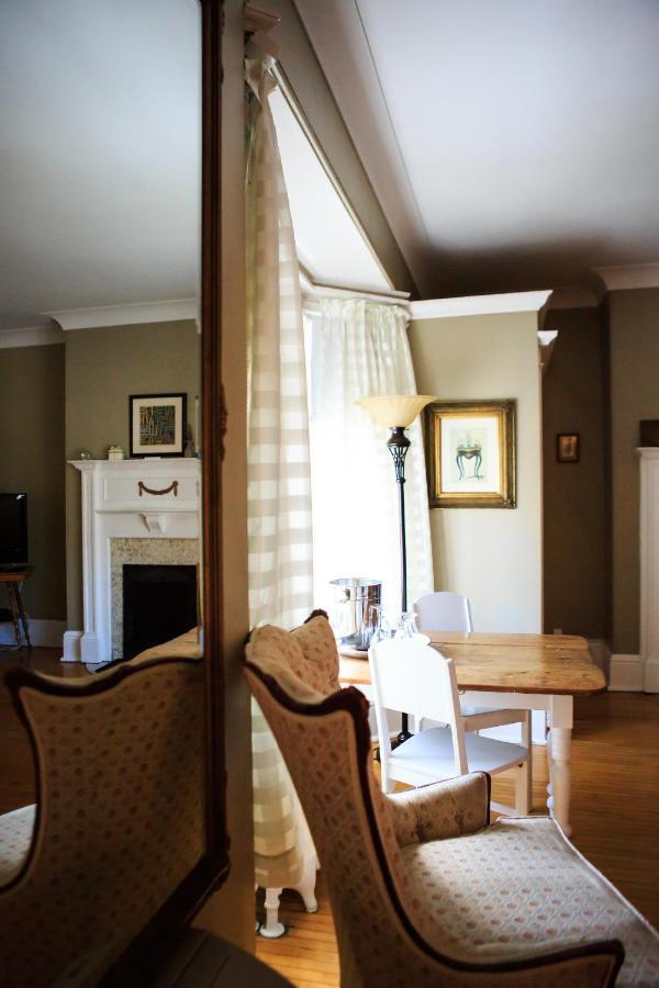 セントジョンズ Leaside Manor Bed & Breakfast エクステリア 写真