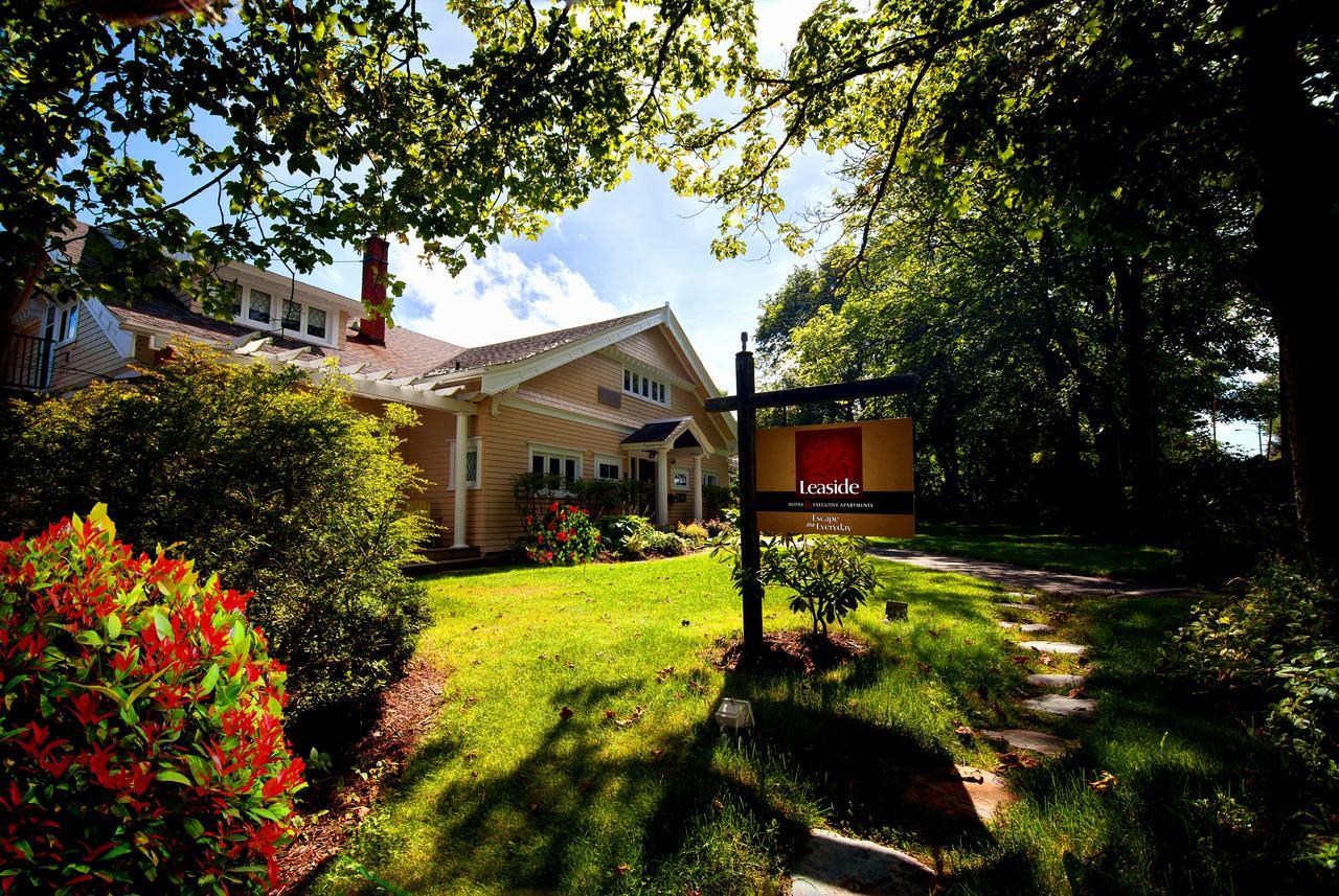 セントジョンズ Leaside Manor Bed & Breakfast エクステリア 写真