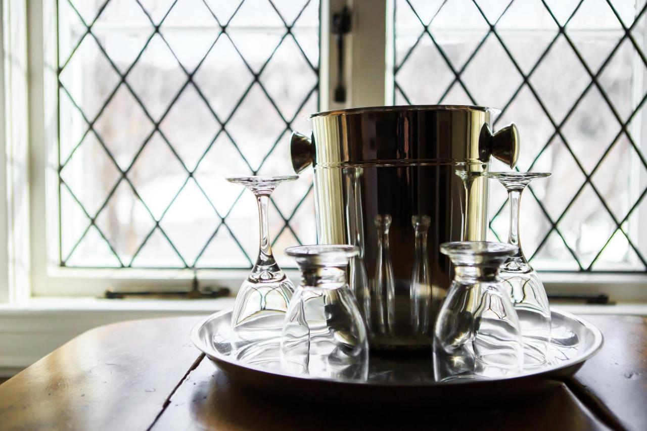 セントジョンズ Leaside Manor Bed & Breakfast エクステリア 写真